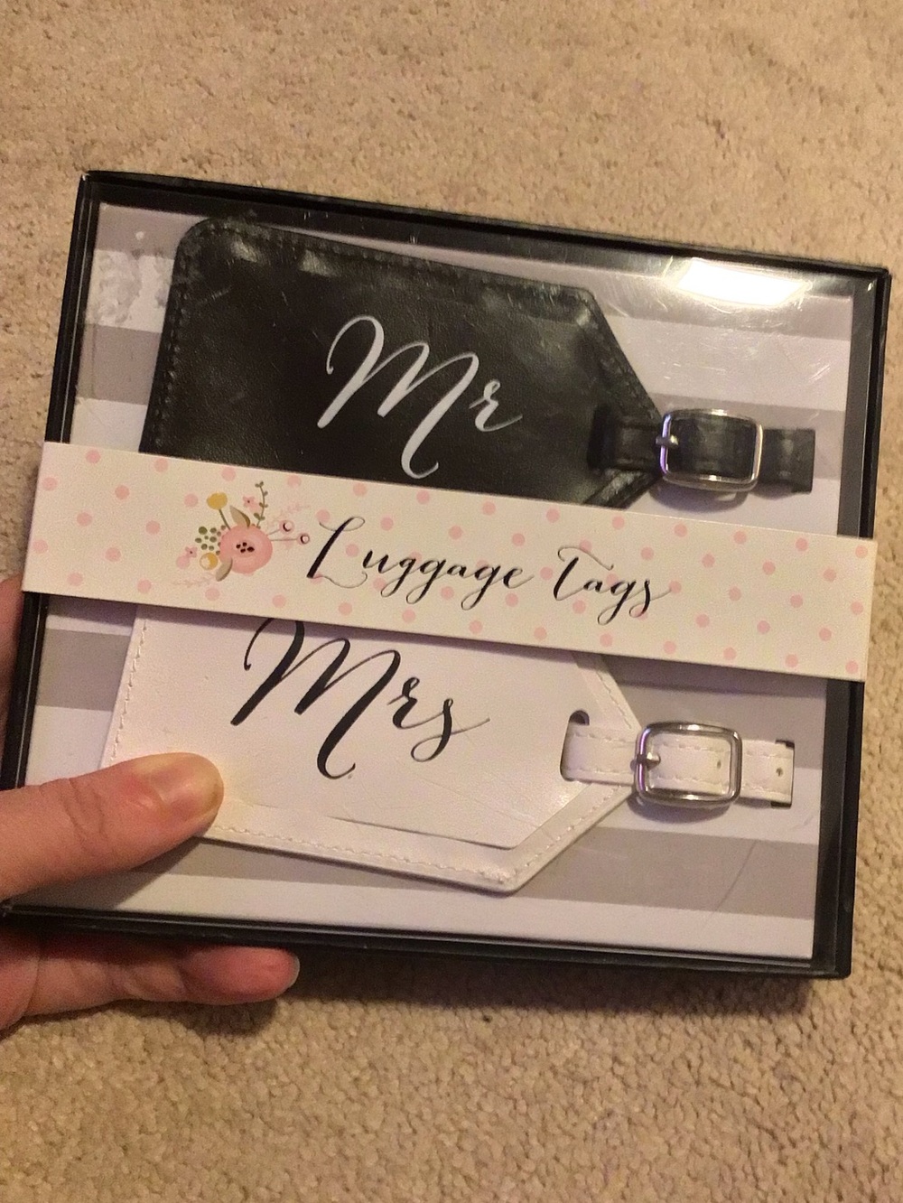 NWT Mr and Mrs Luggage Tags Honeymoon Luggage Tags Bridal Shower Gift